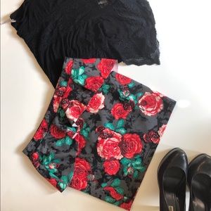 Candie's Skirts - Candies Brand Medium Professional Floral Skirt Candie's Skirts - Candies Brand Medium Professional Floral Skirt